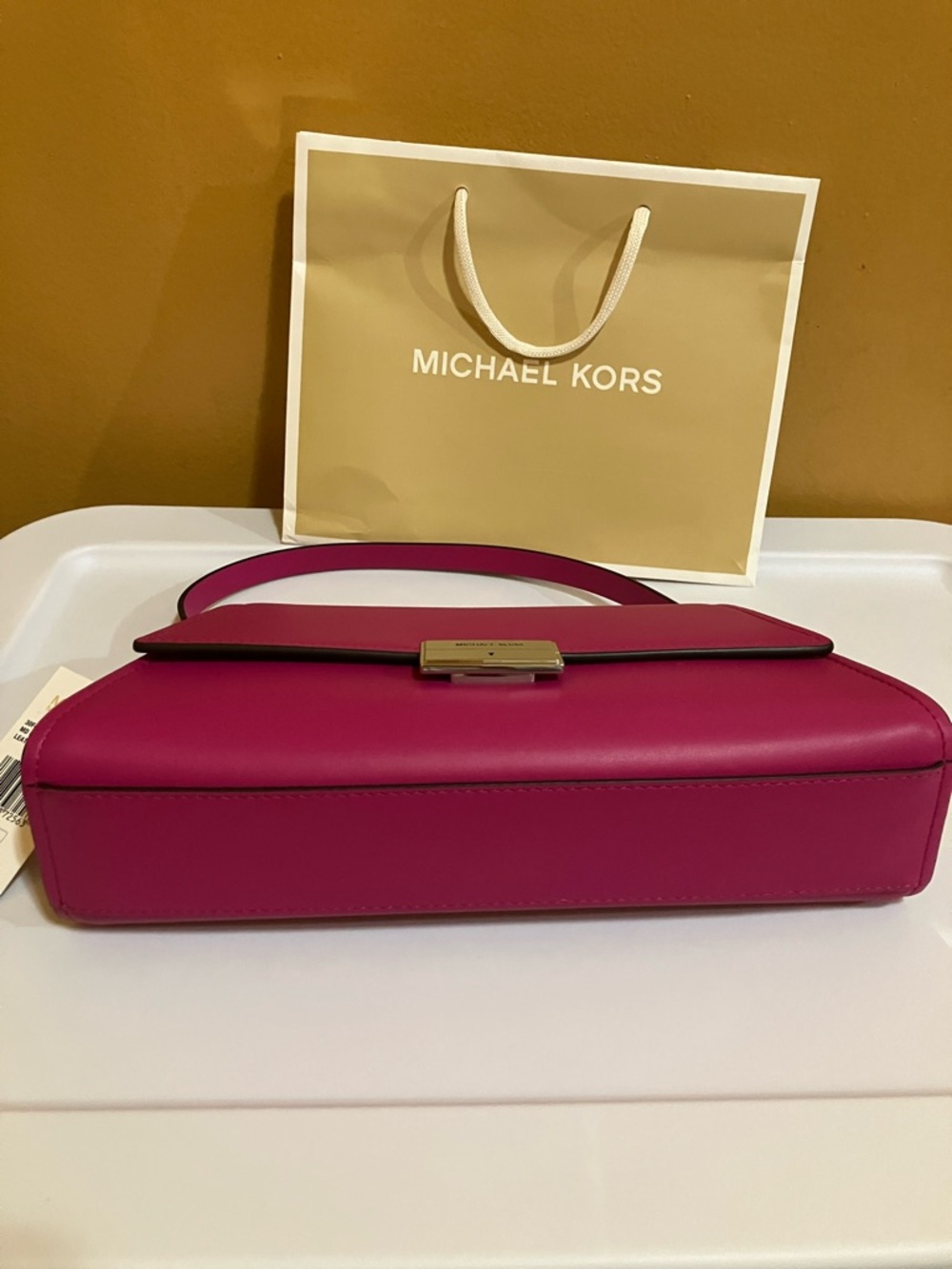 Michael Kors LUDLOW MD Conv Shldr Wild Berry leather bag - Picture 3 of 13